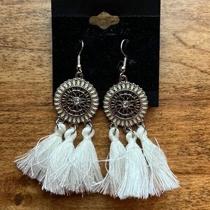 NWOT Boho Style Earrings